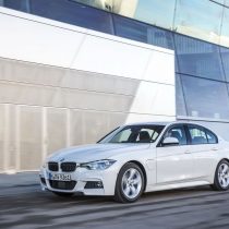 Фотография экоавто BMW 330e iPerformance - фото 6