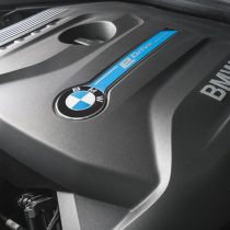Фотография экоавто BMW 330e iPerformance - фото 44