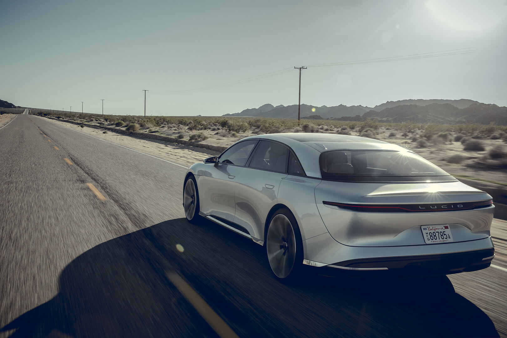 Автомобиль lucid air