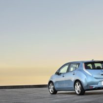 Фотография экоавто Nissan Leaf 2010 (24 кВт•ч) - фото 3
