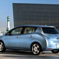 Фотография экоавто Nissan Leaf 2010 (24 кВт•ч) - фото 7