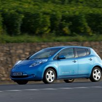 Фотография экоавто Nissan Leaf 2010 (24 кВт•ч) - фото 14