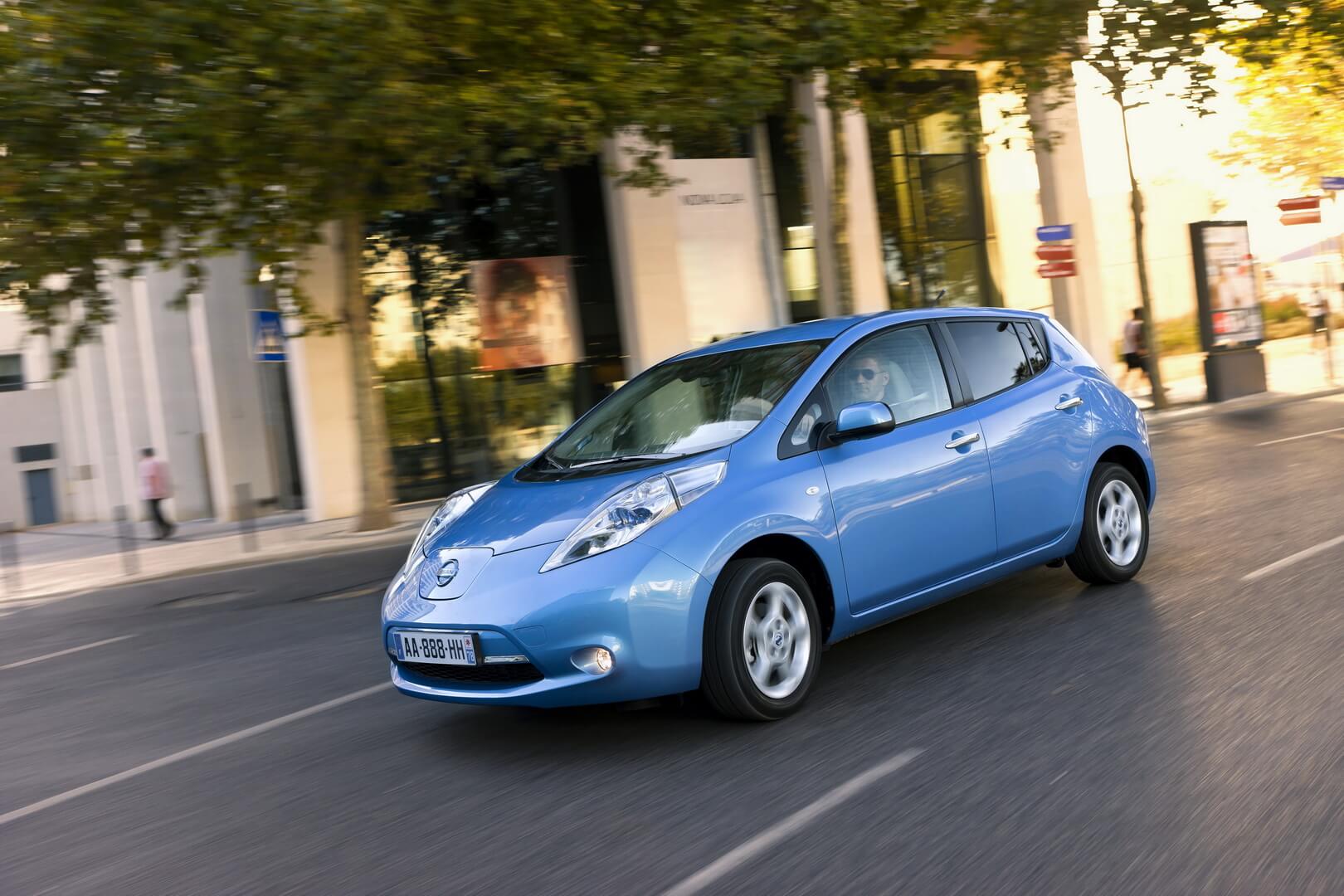 Фотография экоавто Nissan Leaf 2010 (24 кВт•ч) - фото 26