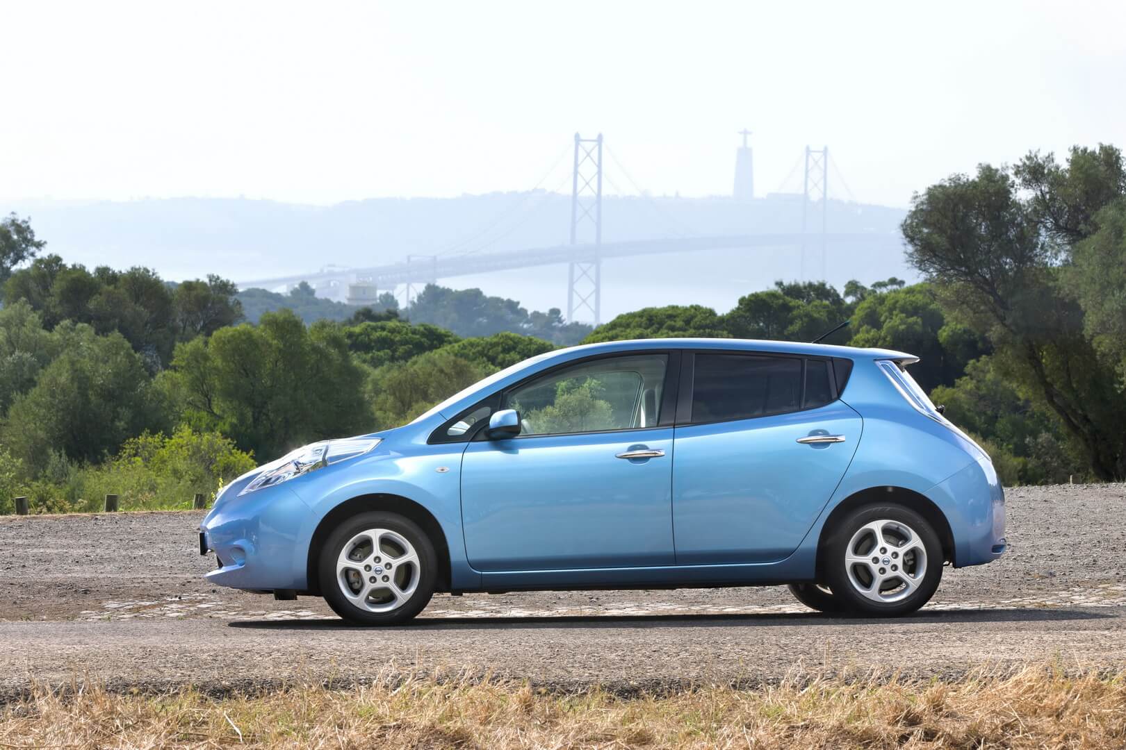 Фотография экоавто Nissan Leaf 2010 (24 кВт•ч) - фото 37
