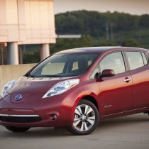 Фотография экоавто Nissan Leaf 2013 (24 кВт•ч) - фото 3
