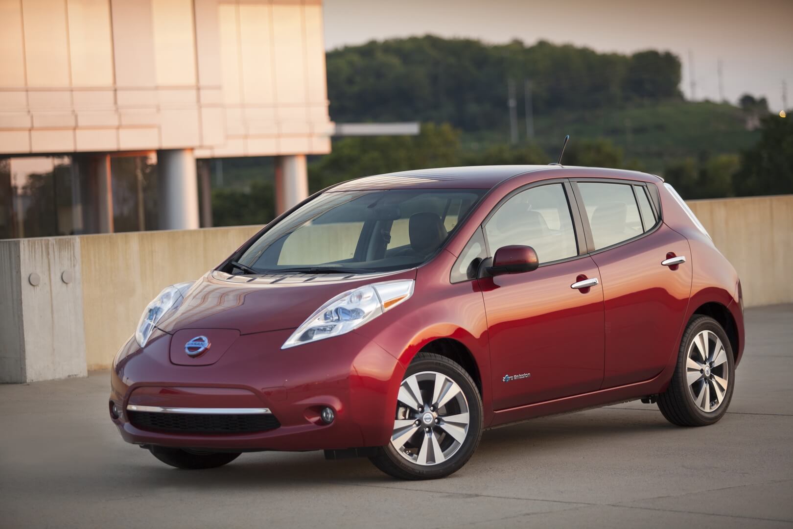 Фотография экоавто Nissan Leaf 2013 (24 кВт•ч) - фото 3