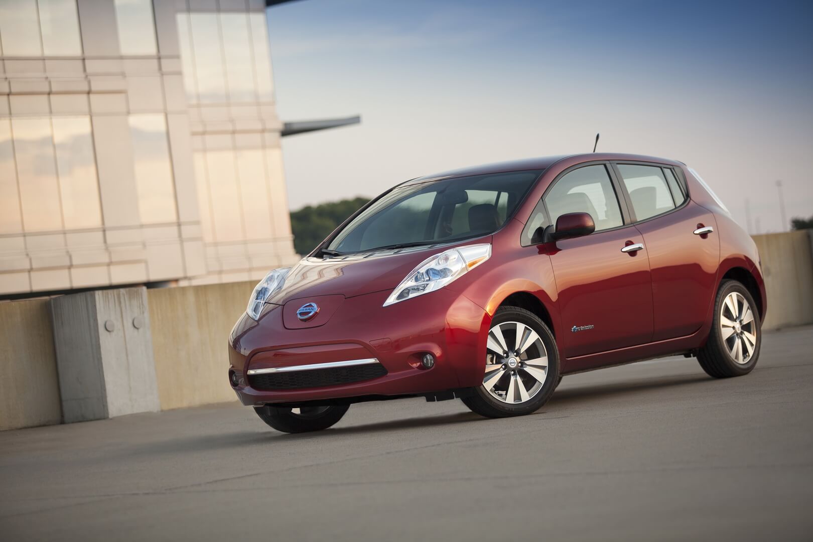 Фотография экоавто Nissan Leaf 2013 (24 кВт•ч) - фото 4