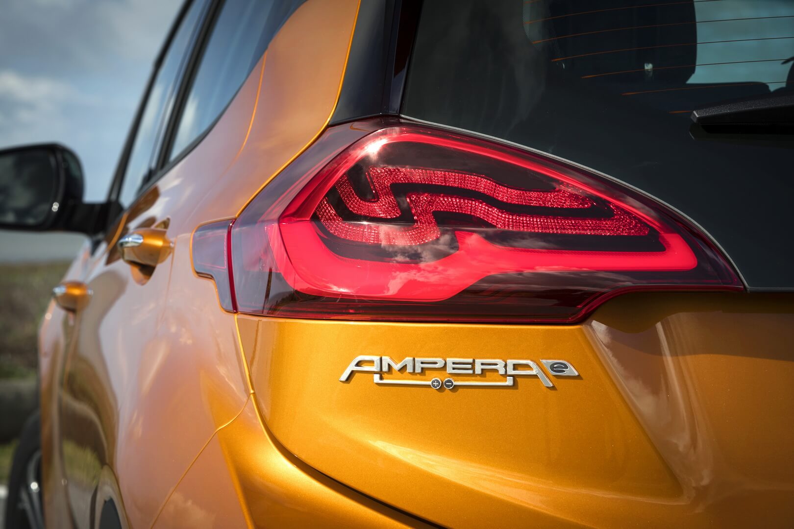 Фотография экоавто Opel Ampera-e - фото 25