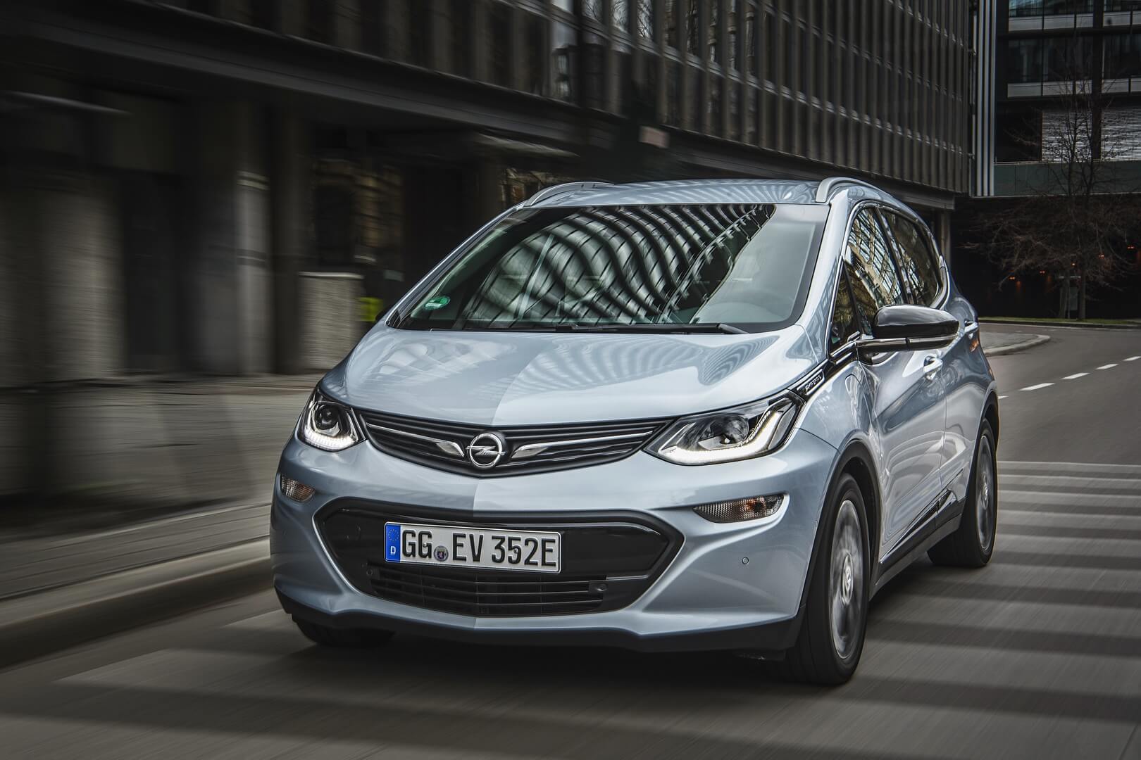 Фотография экоавто Opel Ampera-e - фото 50