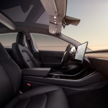 Фотография экоавто Tesla Model 3 Mid Range - фото 18