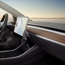 Фотография экоавто Tesla Model 3 Mid Range - фото 19