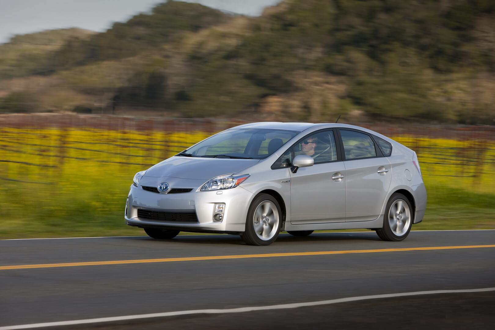 Фотография экоавто Toyota Prius Hybrid 2010 - фото 39