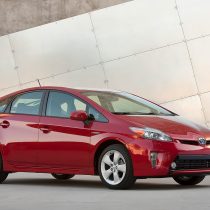 Фотография экоавто Toyota Prius Hybrid 2012 - фото 9