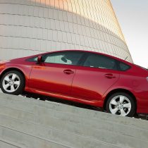 Фотография экоавто Toyota Prius Hybrid 2012 - фото 24