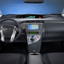 Фотография экоавто Toyota Prius Hybrid 2012 - фото 28