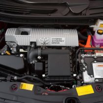 Фотография экоавто Toyota Prius Hybrid 2012 - фото 31