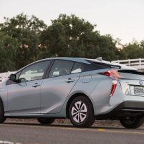 Фотография экоавто Toyota Prius Hybrid 2016 - фото 15