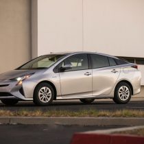 Фотография экоавто Toyota Prius Hybrid 2016 - фото 26