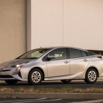 Фотография экоавто Toyota Prius Hybrid 2016 - фото 27