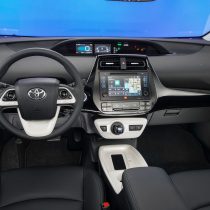 Фотография экоавто Toyota Prius Hybrid 2016 - фото 36