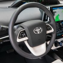 Фотография экоавто Toyota Prius Prime 2017 - фото 22