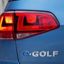 Фотография экоавто Volkswagen e-Golf 2015 - фото 14