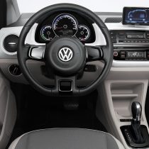 Фотография экоавто Volkswagen e-Up! - фото 23