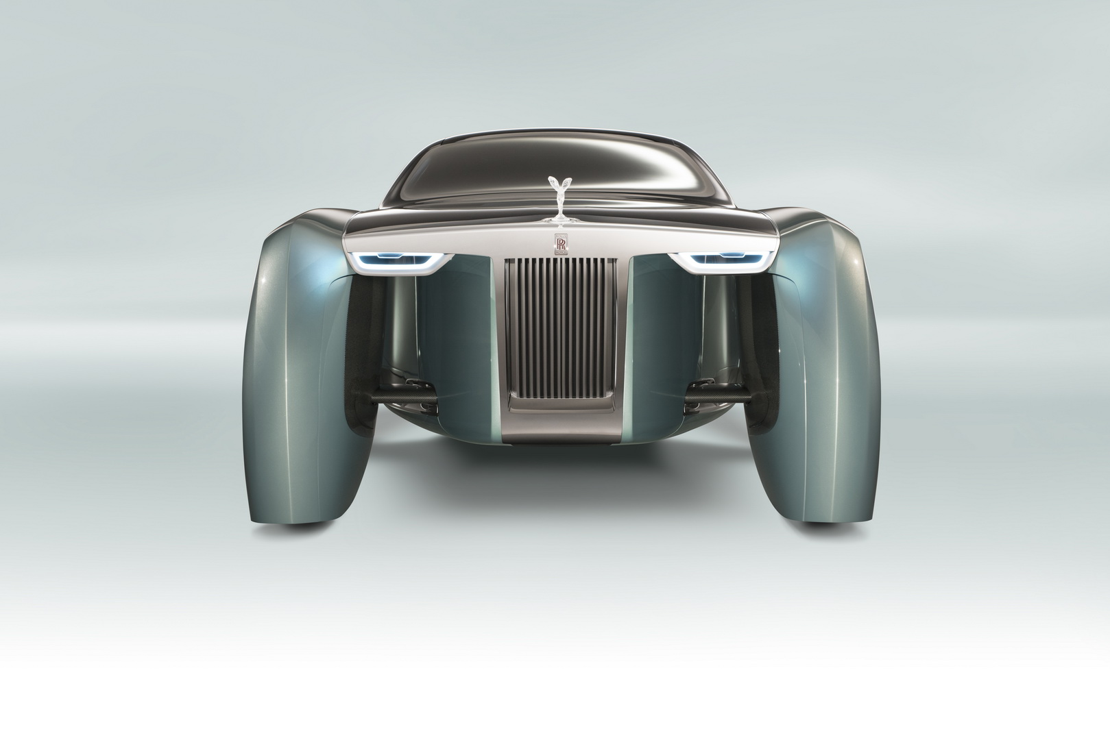 Rolls royce электромобиль