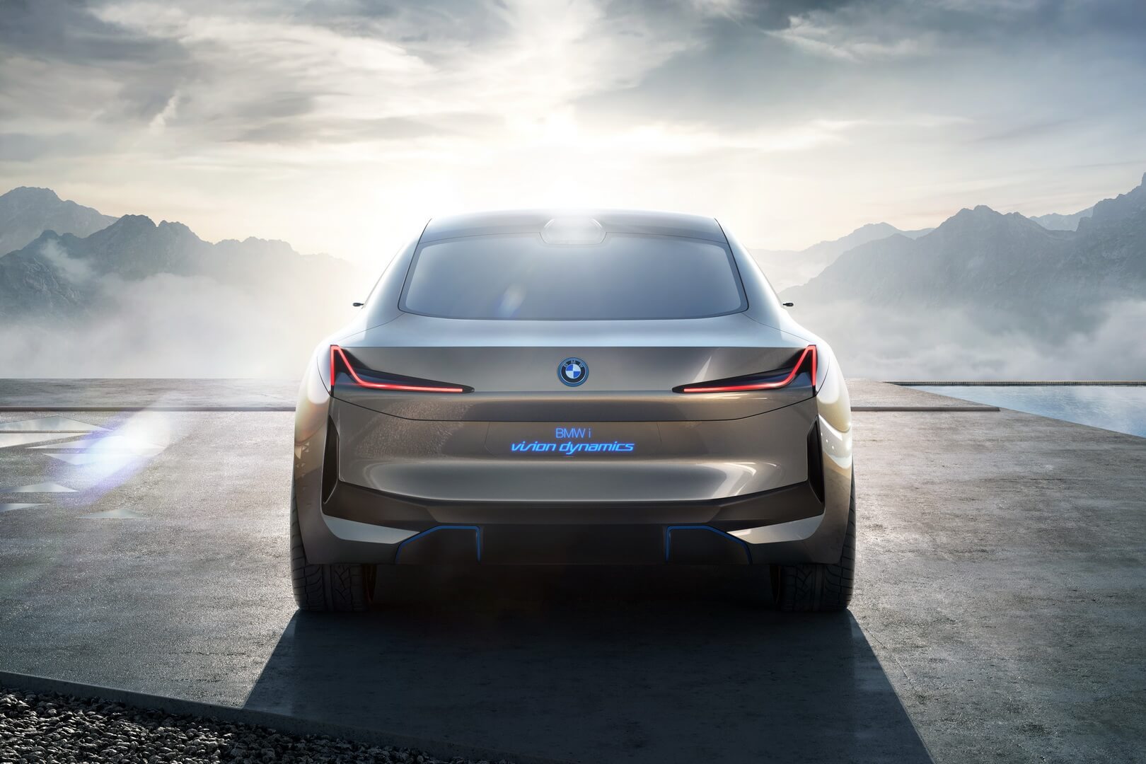 Концепт BMW i Vision Dynamics — вид сзади