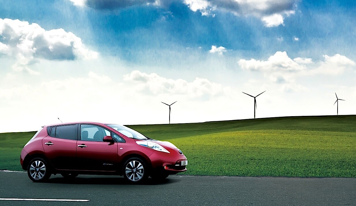 Электрический «зеленый» автомобиль Nissan Leaf