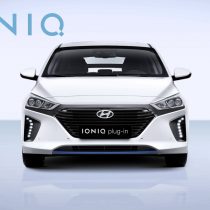 Фотография экоавто Hyundai Ioniq Plug-in Hybrid - фото 10