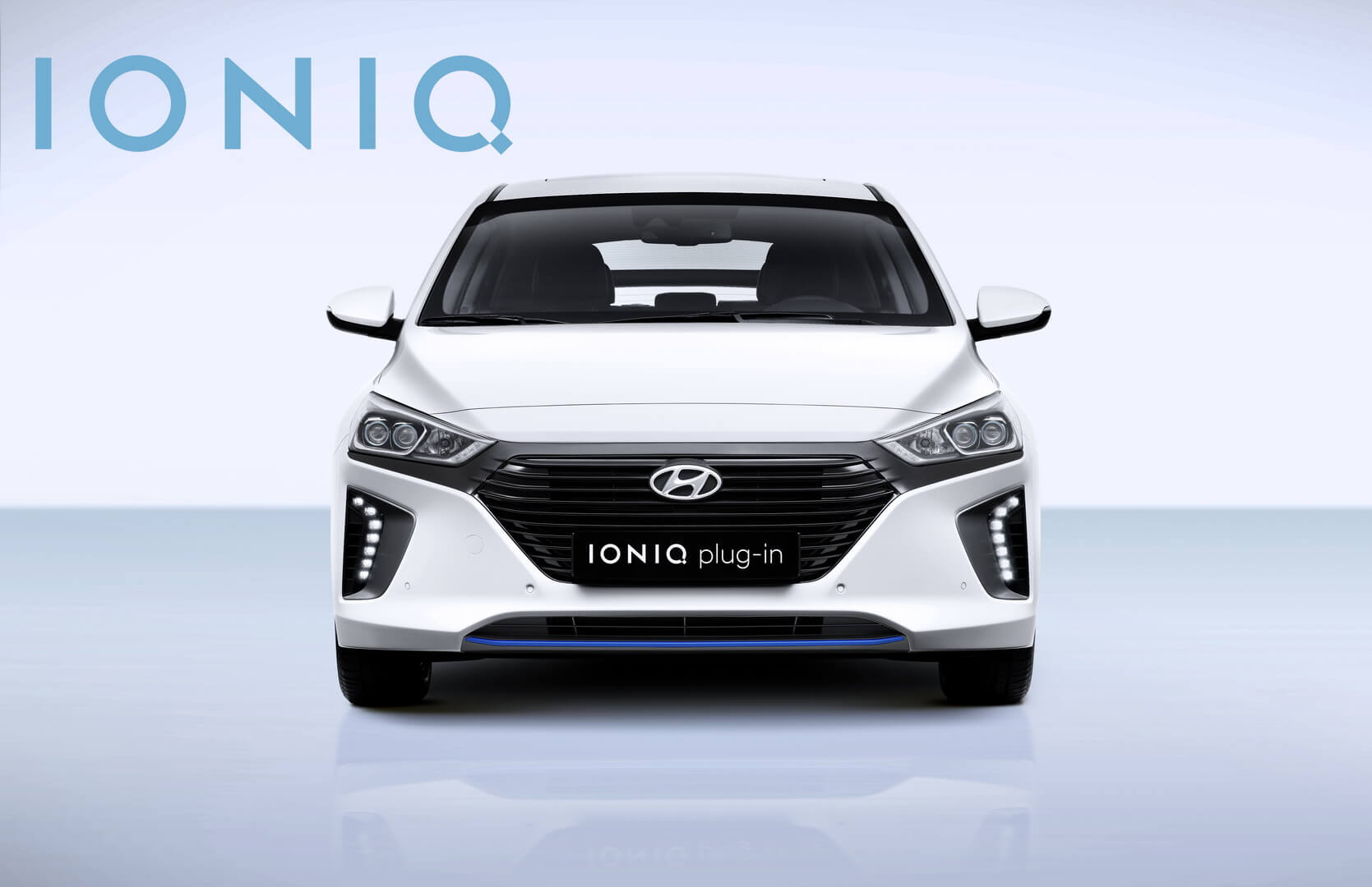 Фотография экоавто Hyundai Ioniq Plug-in Hybrid - фото 10
