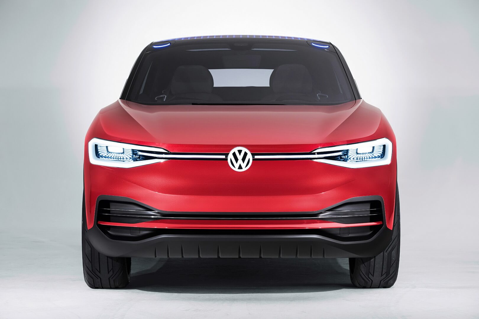 Электрический внедорожник Volkswagen I.D. Crozz — вид спереди