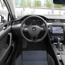 Фотография экоавто Volkswagen Passat GTE - фото 13
