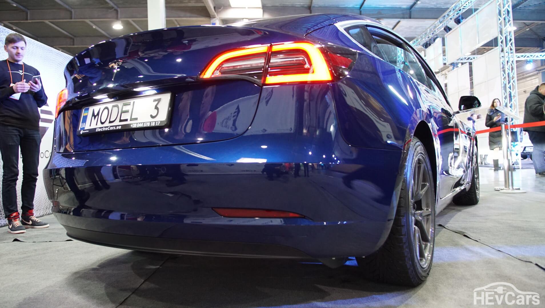 Экстерьер Tesla Model 3 — фото 6