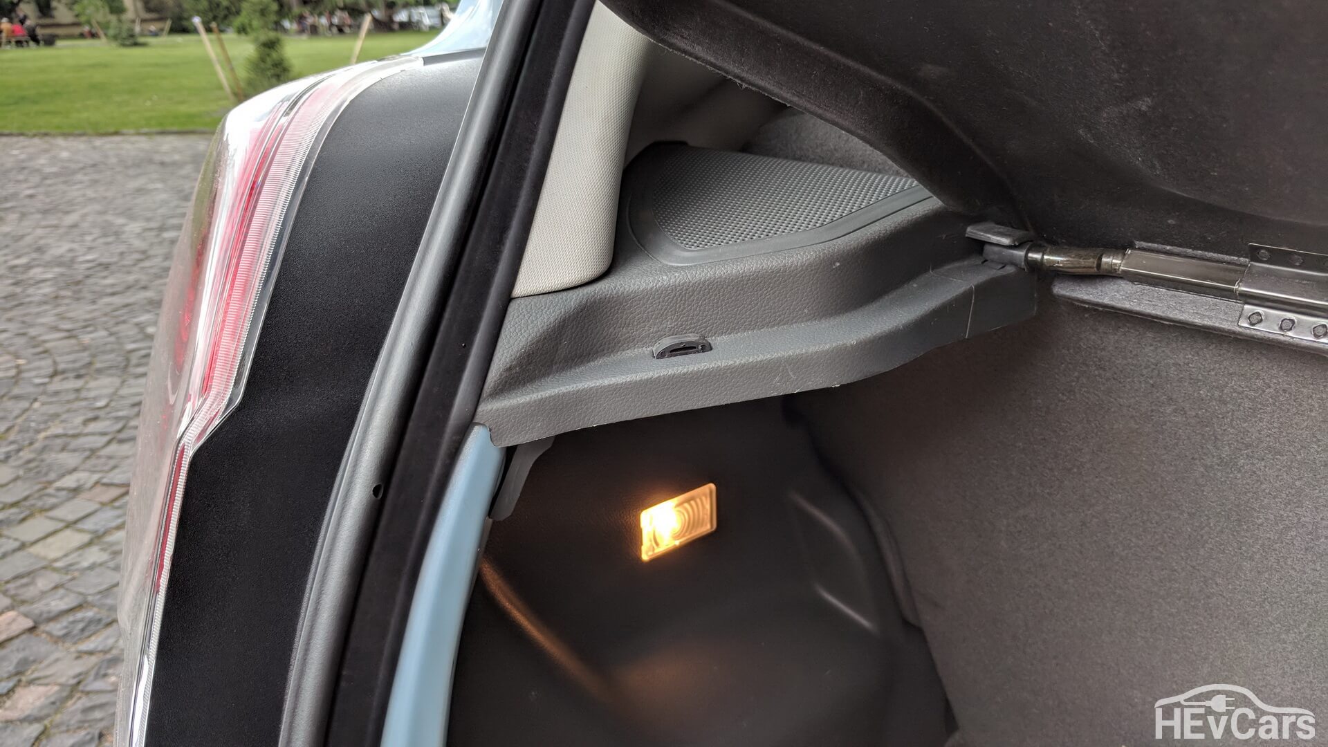 Задние динамики в Chevrolet Spark EV
