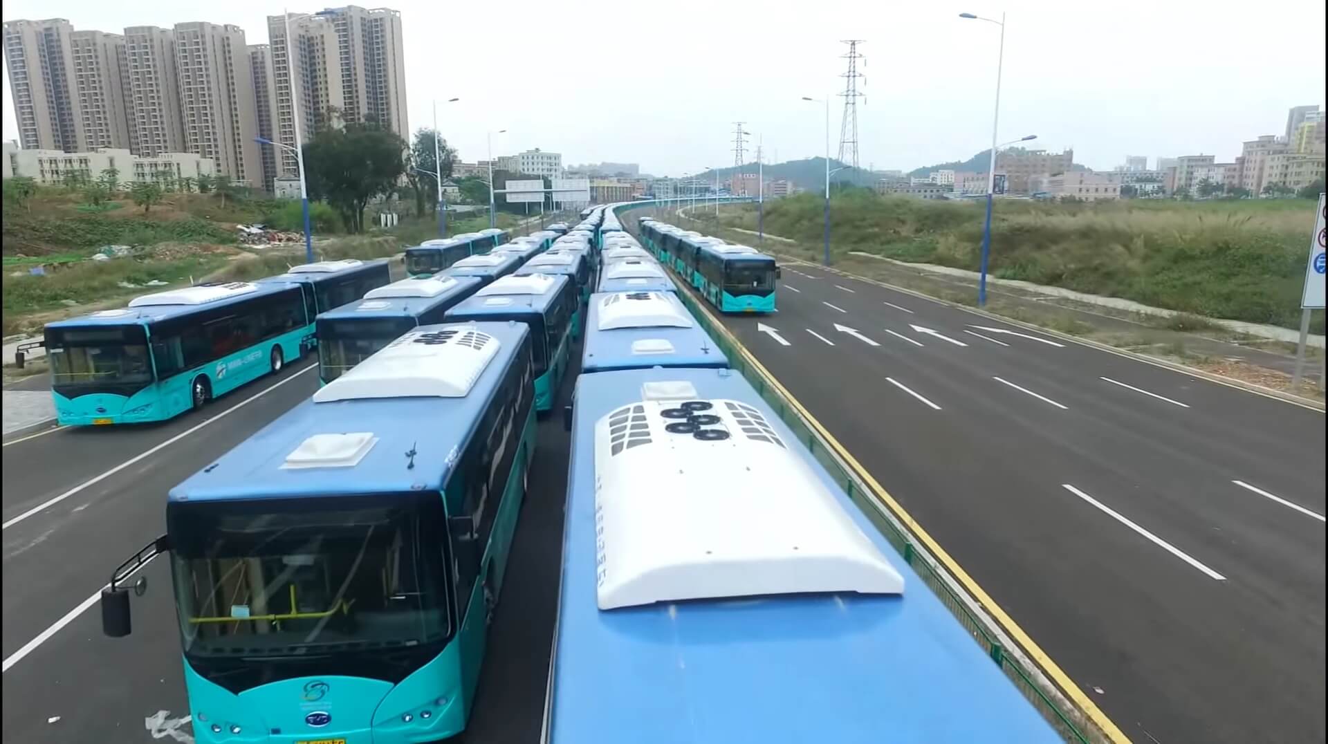 В Шэньчжэне курсирует более 16 000 электрических автобусов
