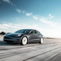 Фотография экоавто Tesla Model 3 Long Range - фото 11