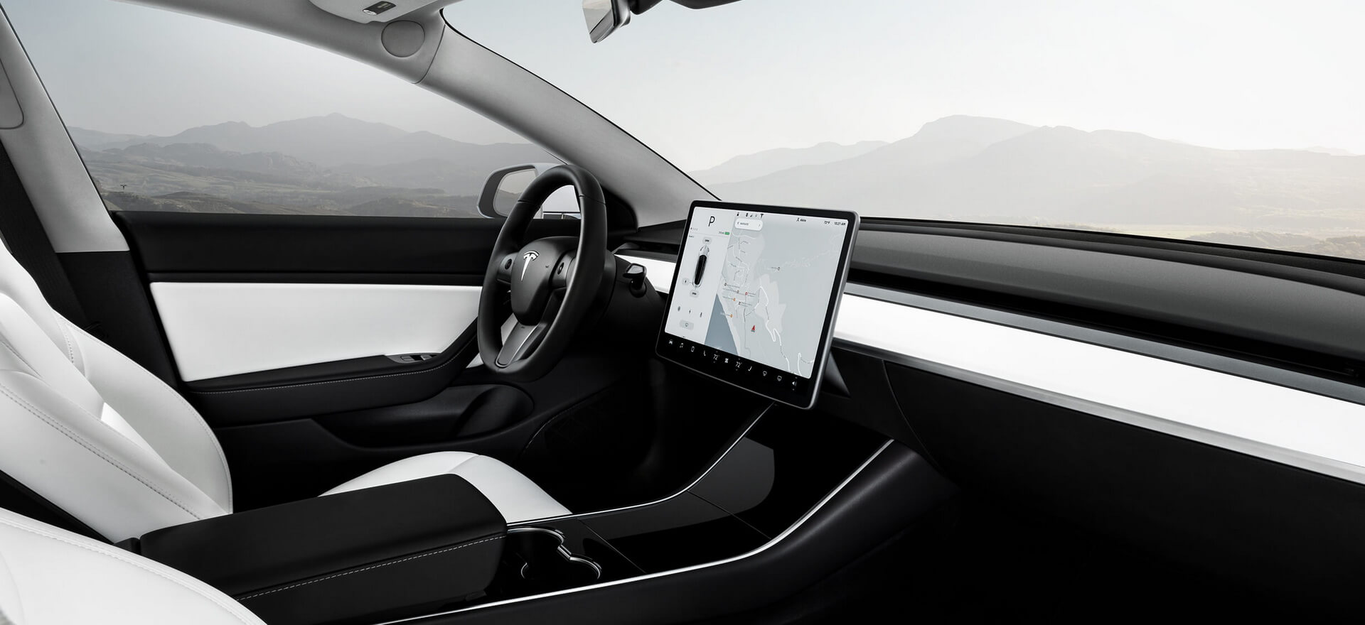 Приборная панель Tesla Model 3 Performance с белым интерьером