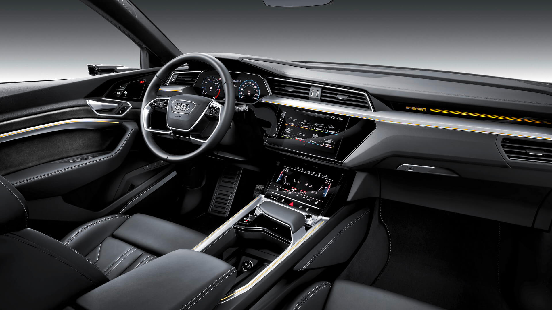 Салон электромобиля Audi e-tron quattro