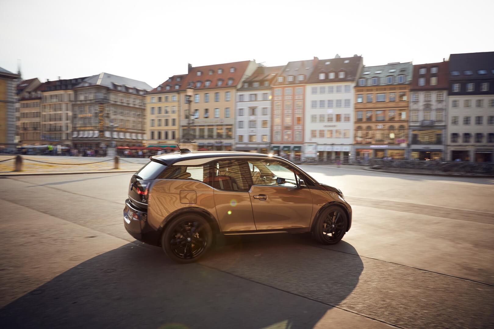 Фотография экоавто BMW i3 2019 (42.2 кВт•ч) - фото 15