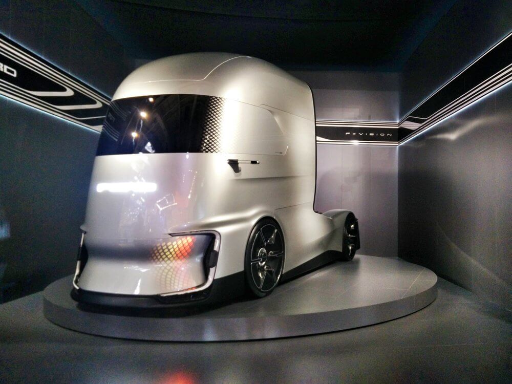 Концепт электрического грузовика F-Vision Future Truck