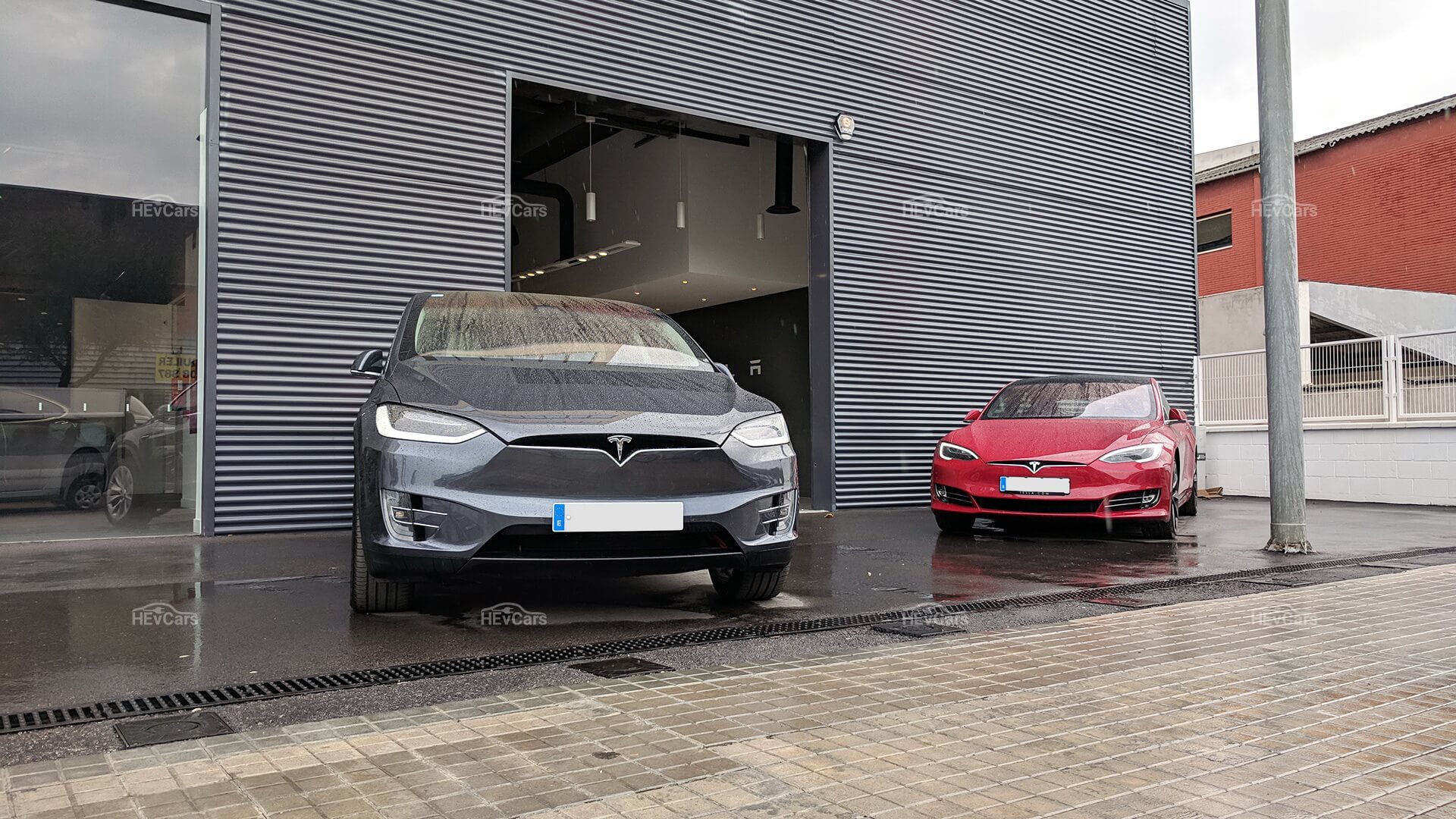 Tesla Model X и Model S