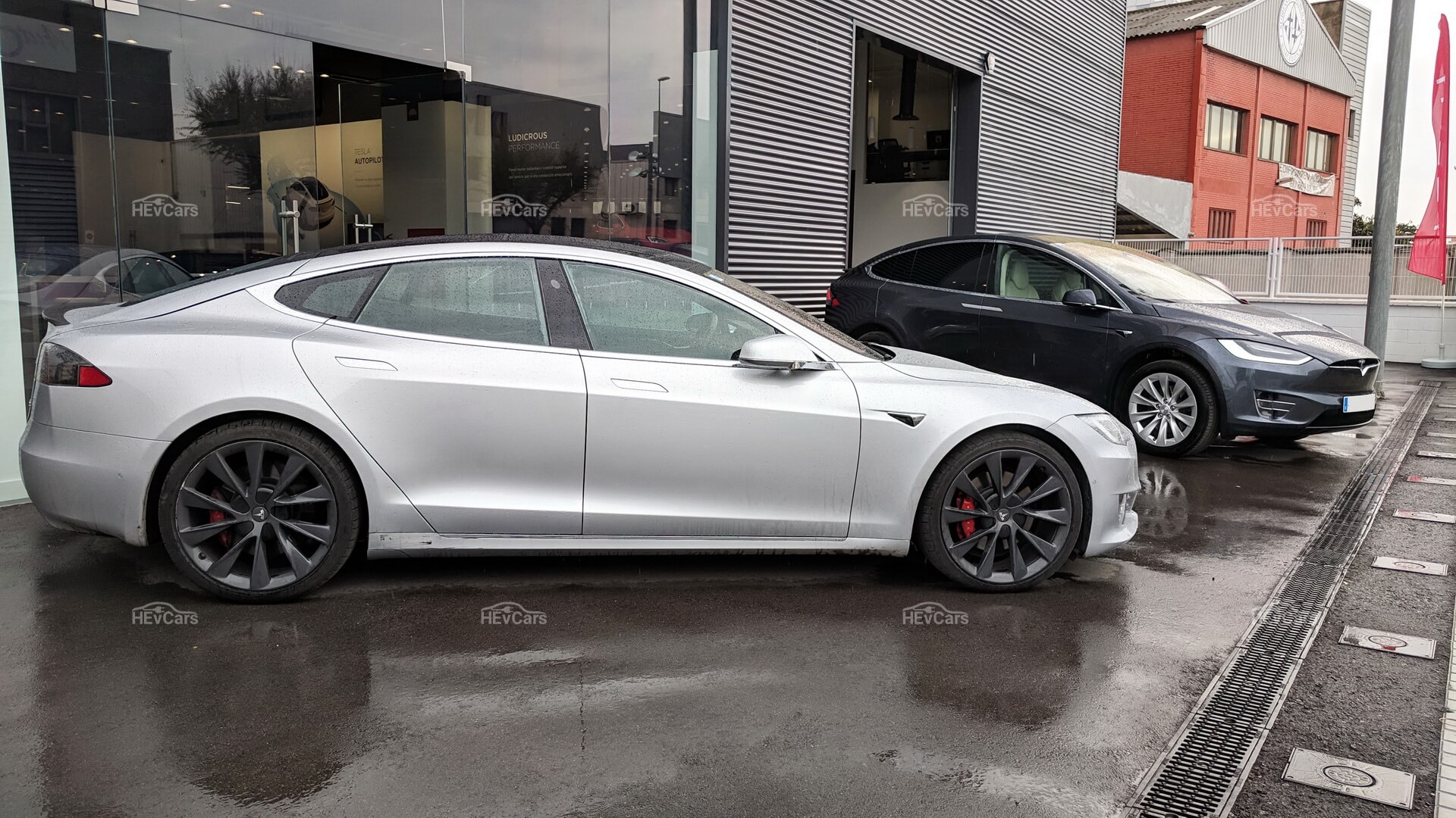 Tesla s разгон