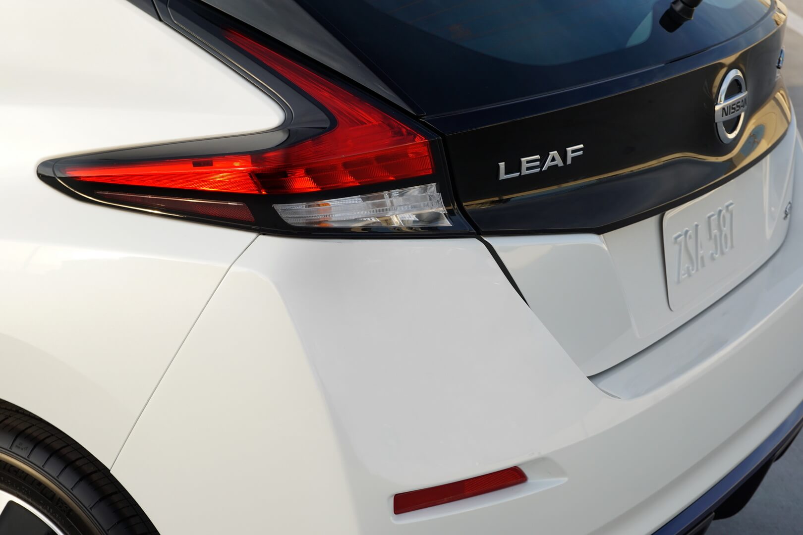 Фотография экоавто Nissan Leaf e+ 2019 (62 кВт⋅ч) - фото 11