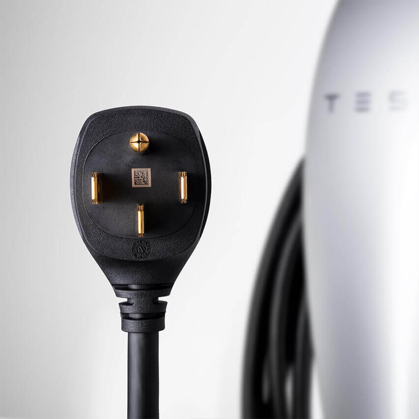 Домашнее зарядное устройств Tesla с разъемом NEMA 14-50 - фото 2
