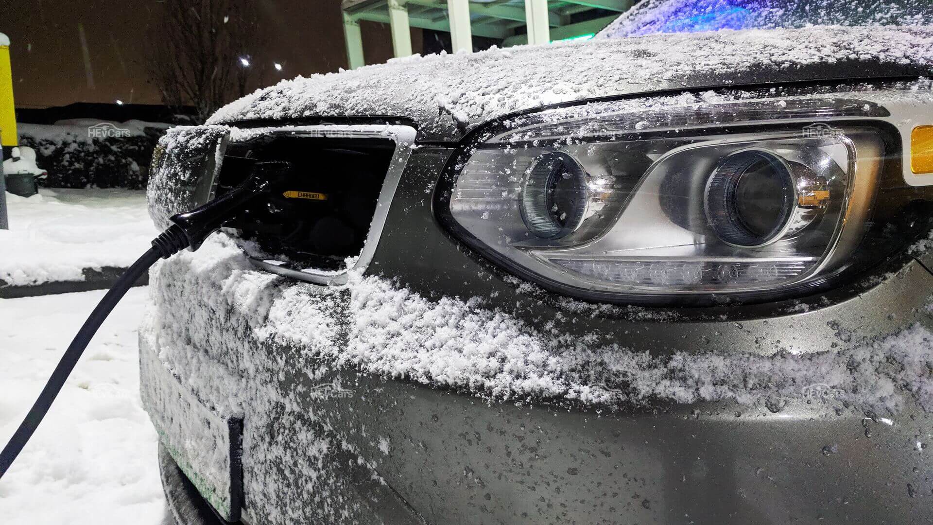 «Зимняя» зарядка электромобиля Kia Soul