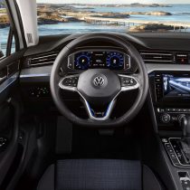 Фотография экоавто Volkswagen Passat GTE 2019 - фото 7
