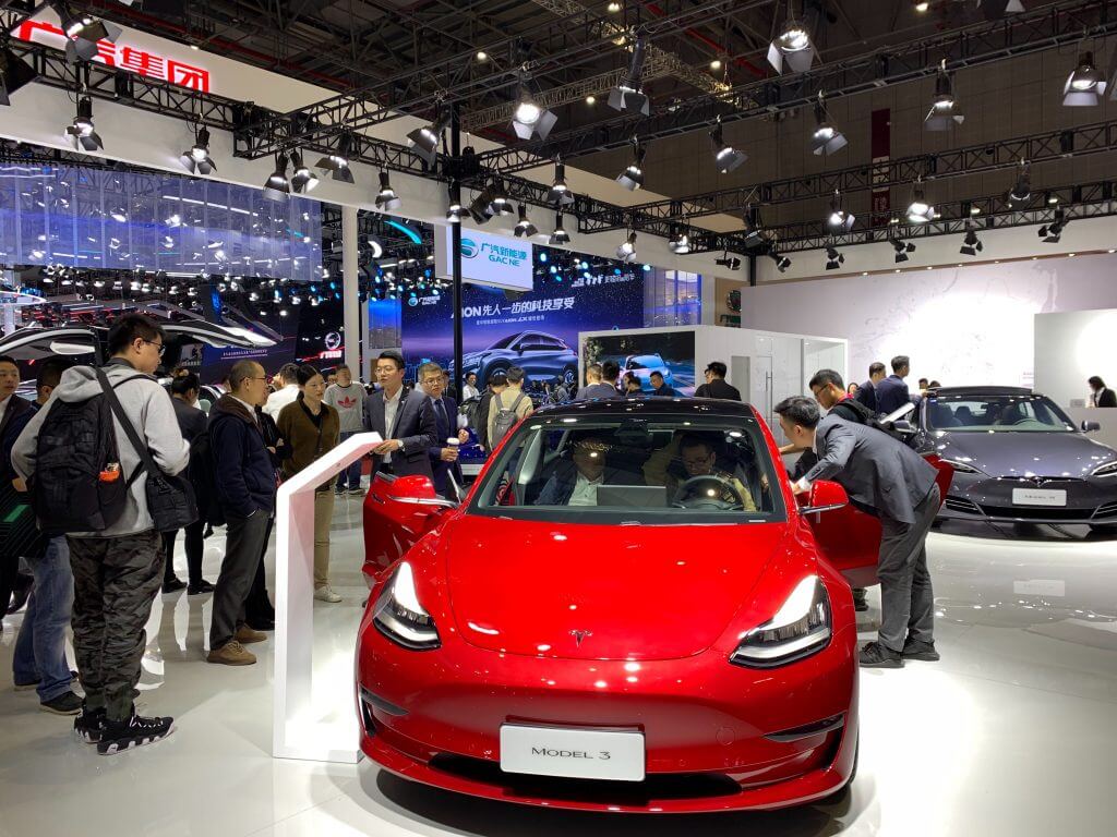 Tesla Model 3 дебютирует на автосалоне в Шанхае