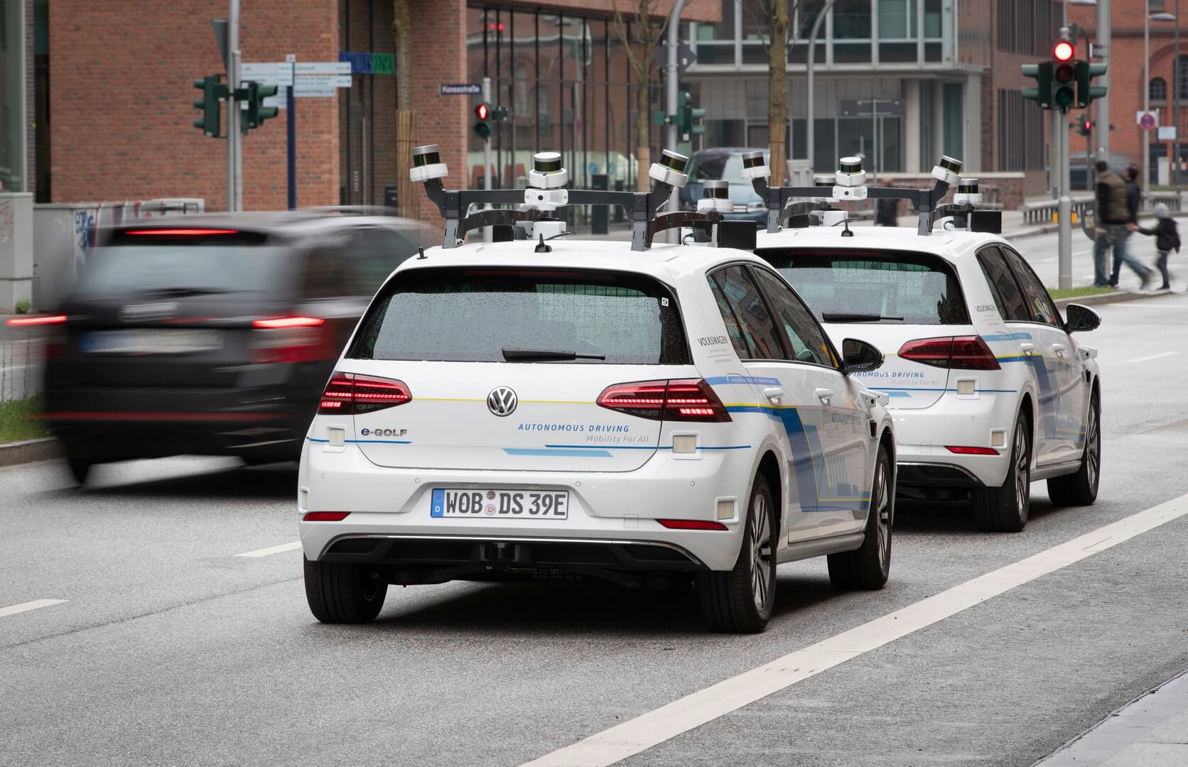 Volkswagen тестирует систему автономного вождения 4-го уровня в Гамбурге